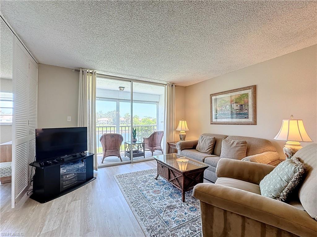 TURTLE LAKE GOLF COLONY - Residential Lease