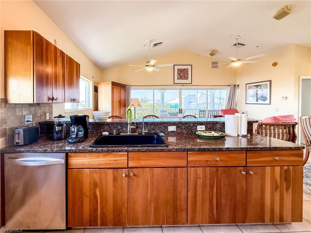 NORTH CAPTIVA DUNES - Residential