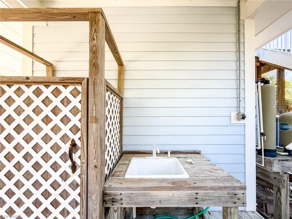 NORTH CAPTIVA DUNES - Residential