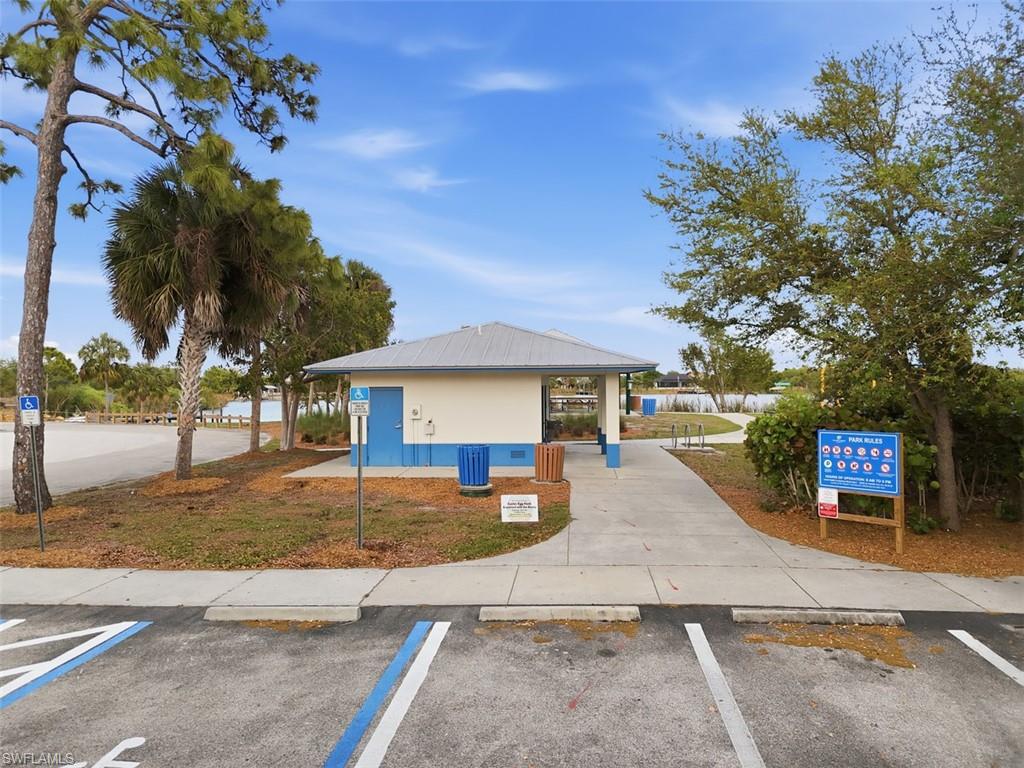 PORT CHARLOTTE - Residential Lease