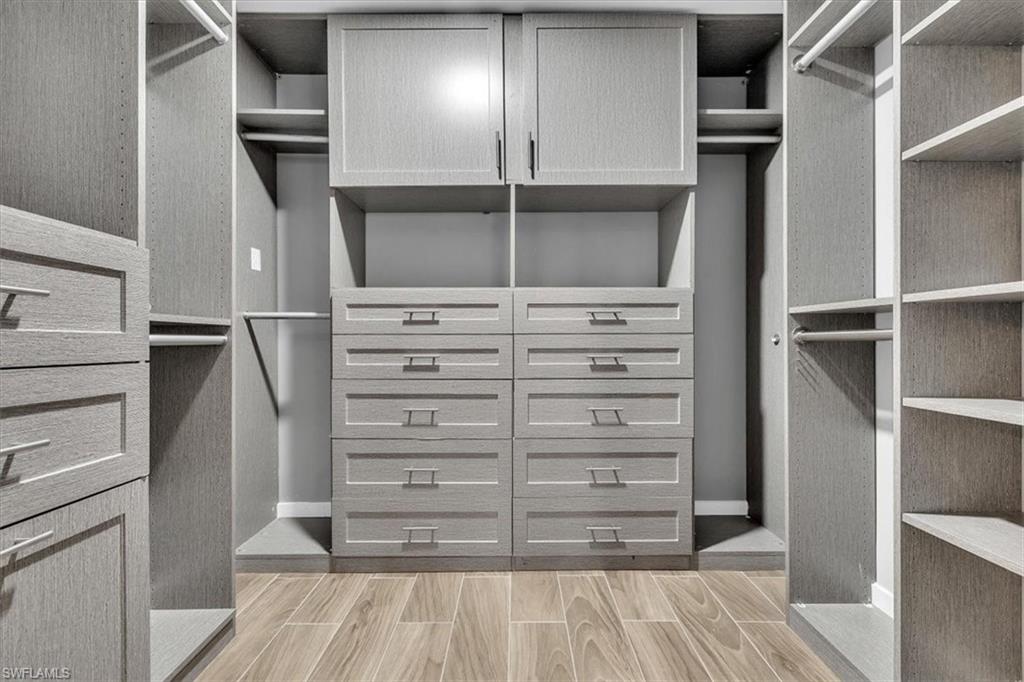 ISLAND PARK VILLAGE - Residential