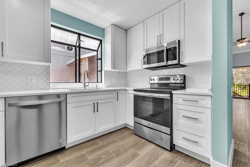 ISLAND PARK VILLAGE - Residential