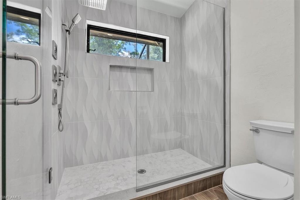 ISLAND PARK VILLAGE - Residential