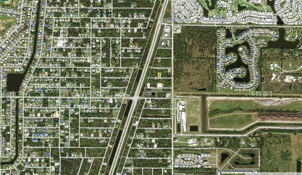 PORT CHARLOTTE - Land