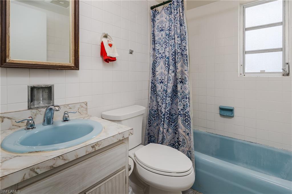 MARCO BEACH - Residential