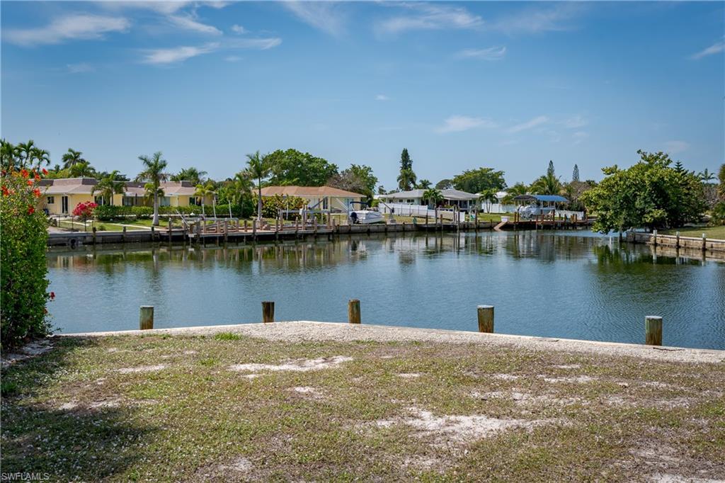 MARCO BEACH - Residential