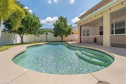 A home in PUNTA GORDA