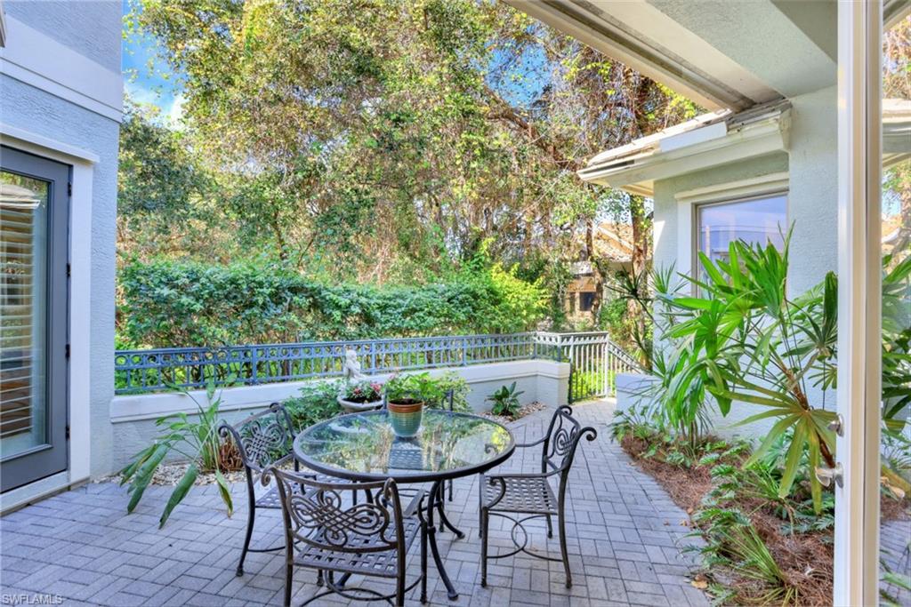 ROOKERY LAKE - Residential