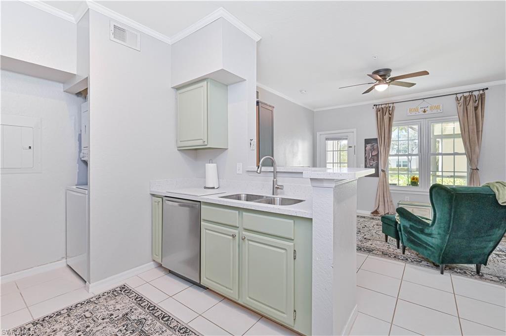 THE TIDES AT PELICAN LANDING - Residential Lease