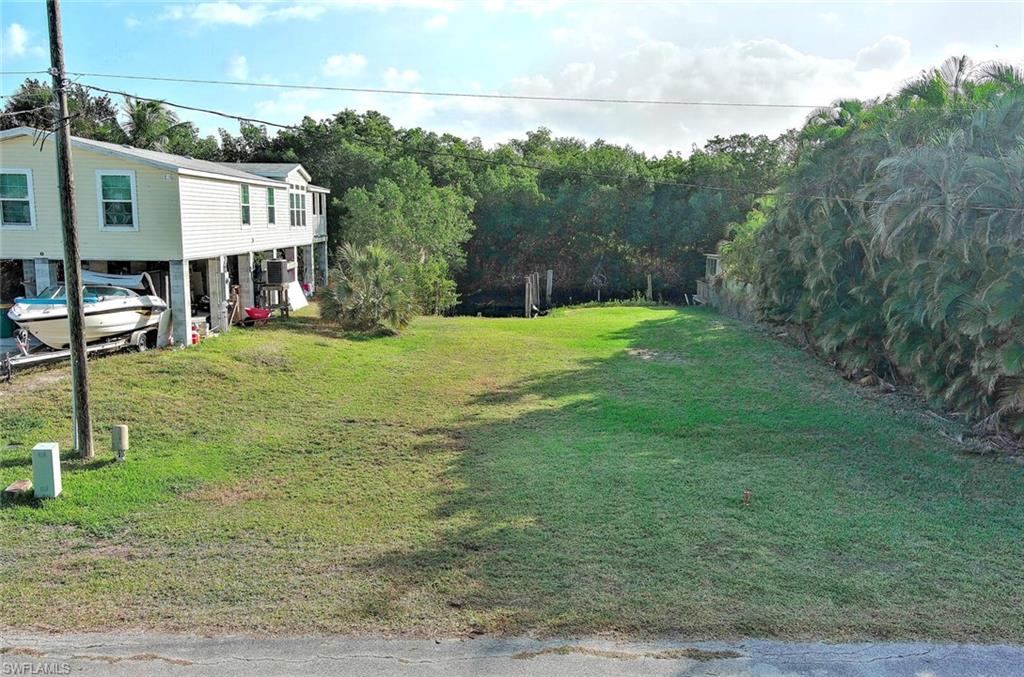 PLANTATION ISLAND - Land