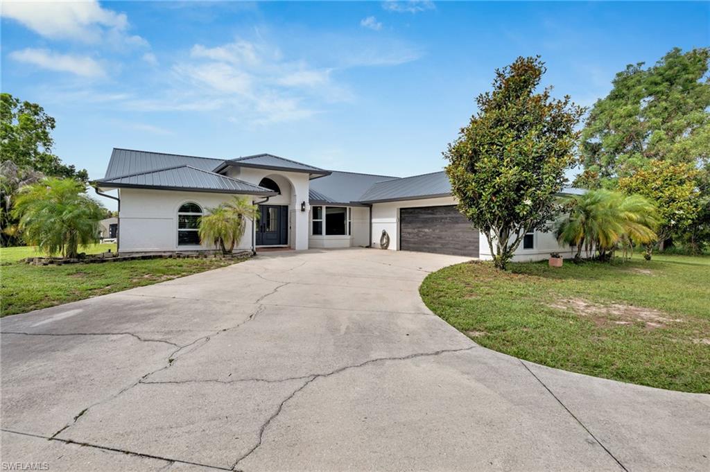 GOLDEN GATE ESTATES - Residential