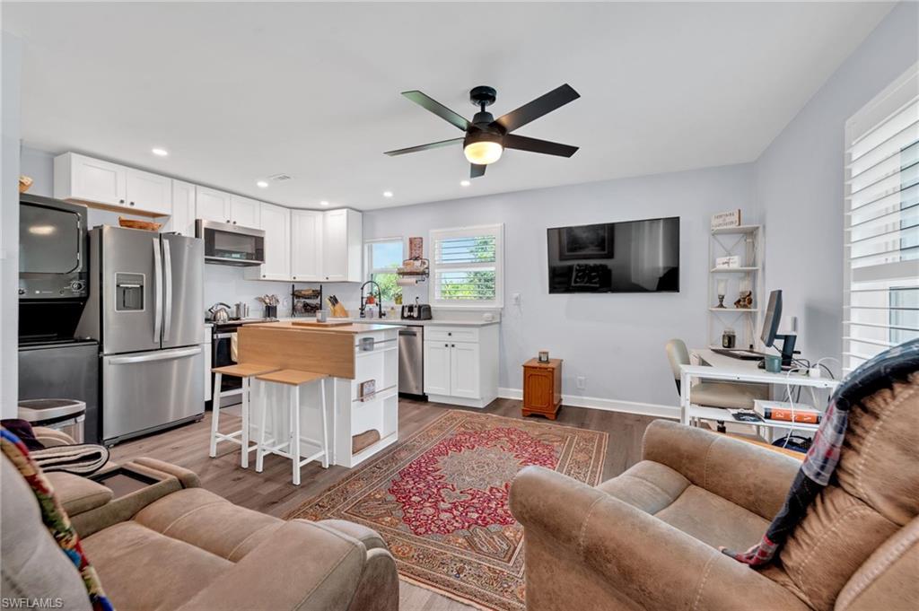 GOLDEN GATE ESTATES - Residential