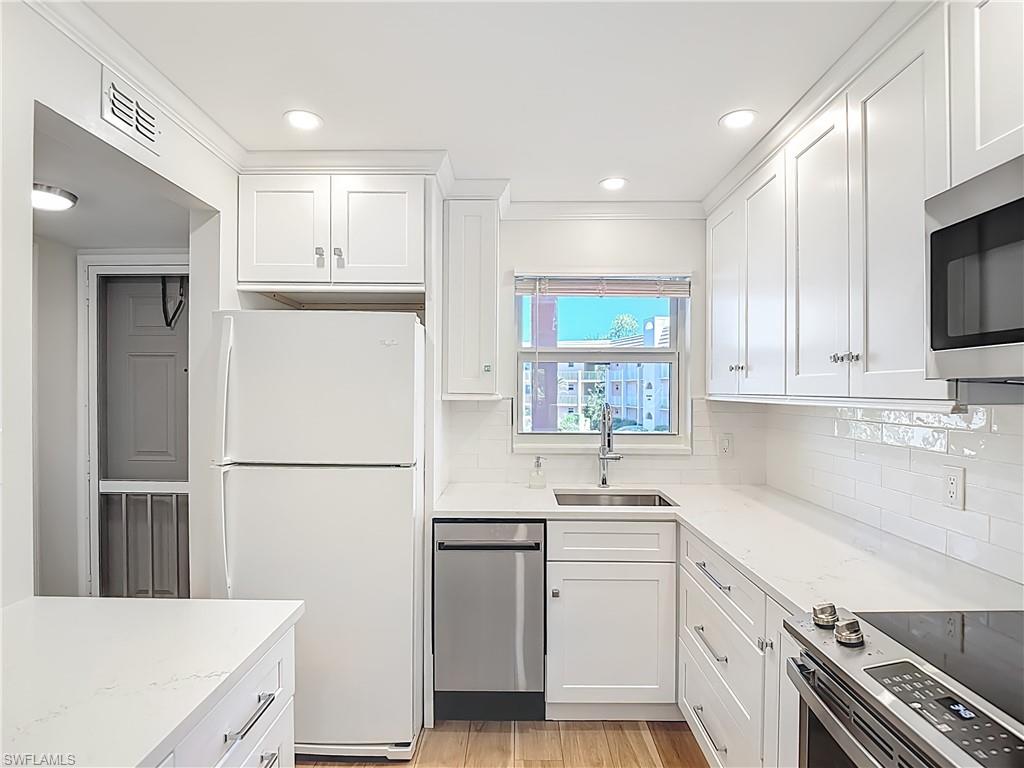 TURTLE LAKE GOLF COLONY - Residential