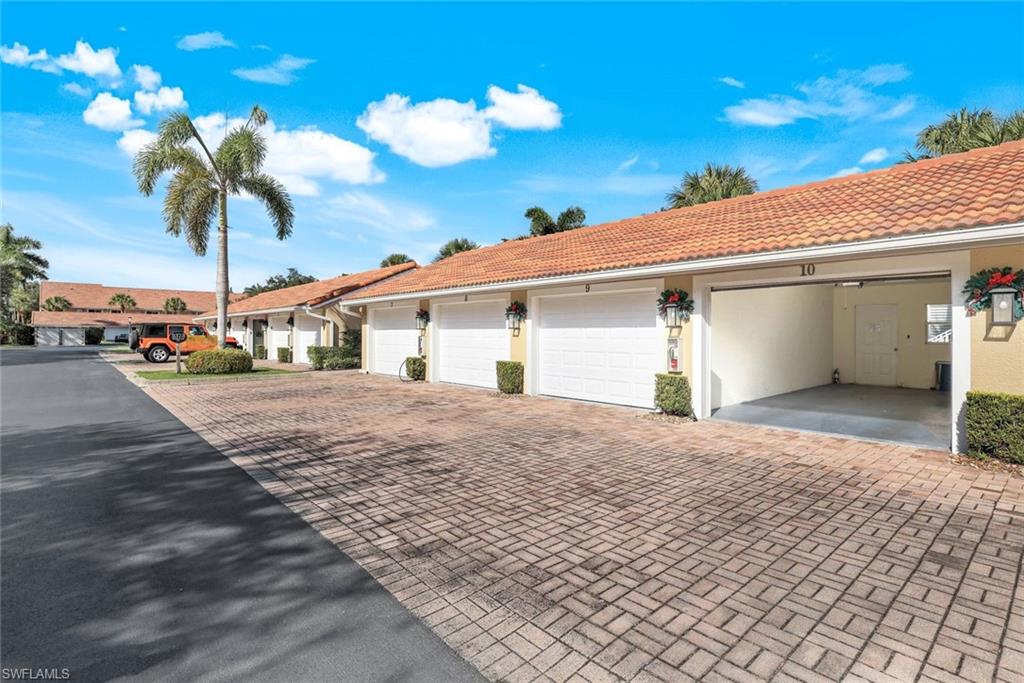 MAGNOLIA FALLS - Residential