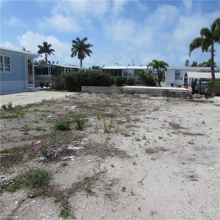 PINE ISLAND COVE - Land