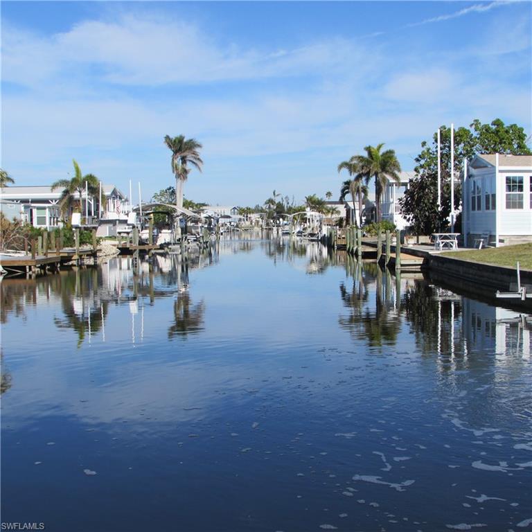 PINE ISLAND COVE - Land