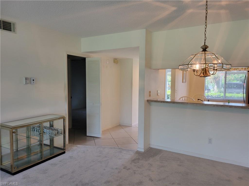 ANDOVER SQUARE - Residential