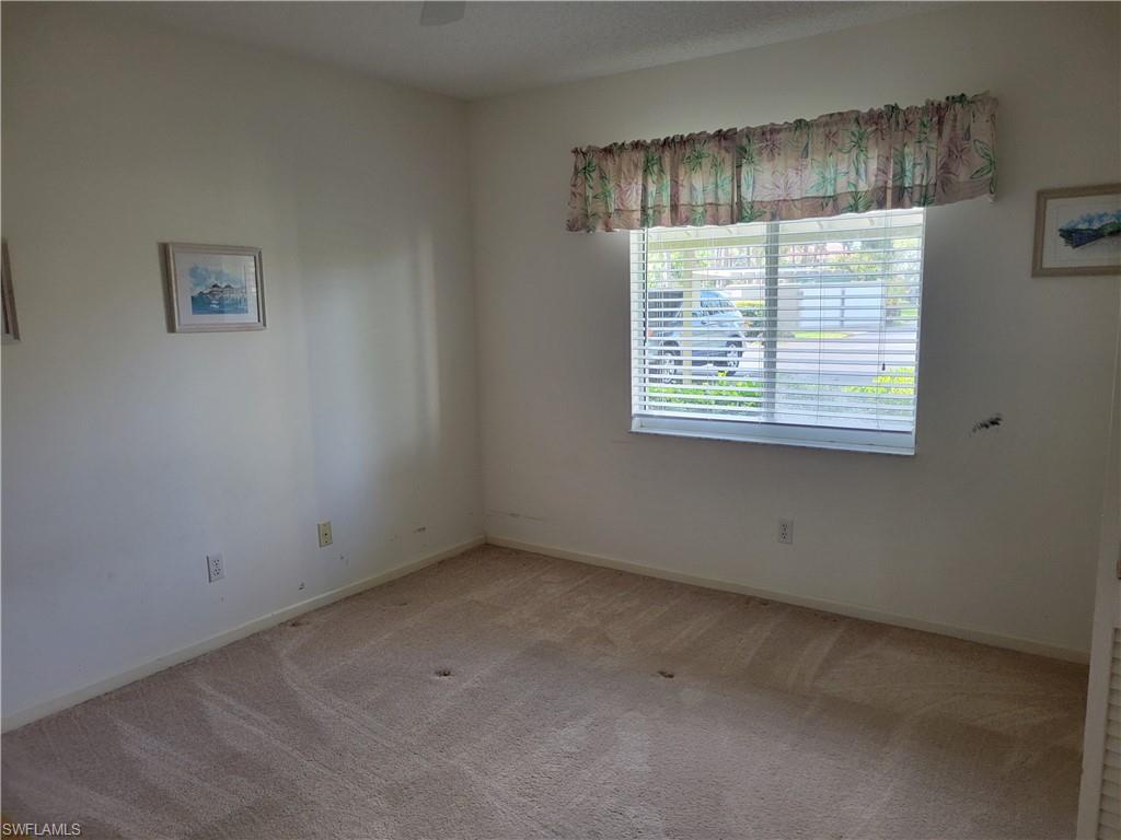 ANDOVER SQUARE - Residential