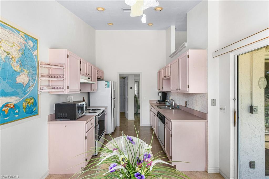 RIVIERA COLONY GOLF ESTATES - Residential