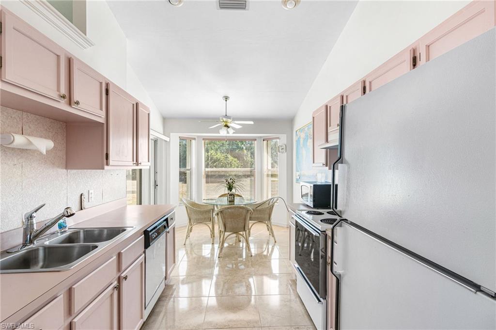 RIVIERA COLONY GOLF ESTATES - Residential