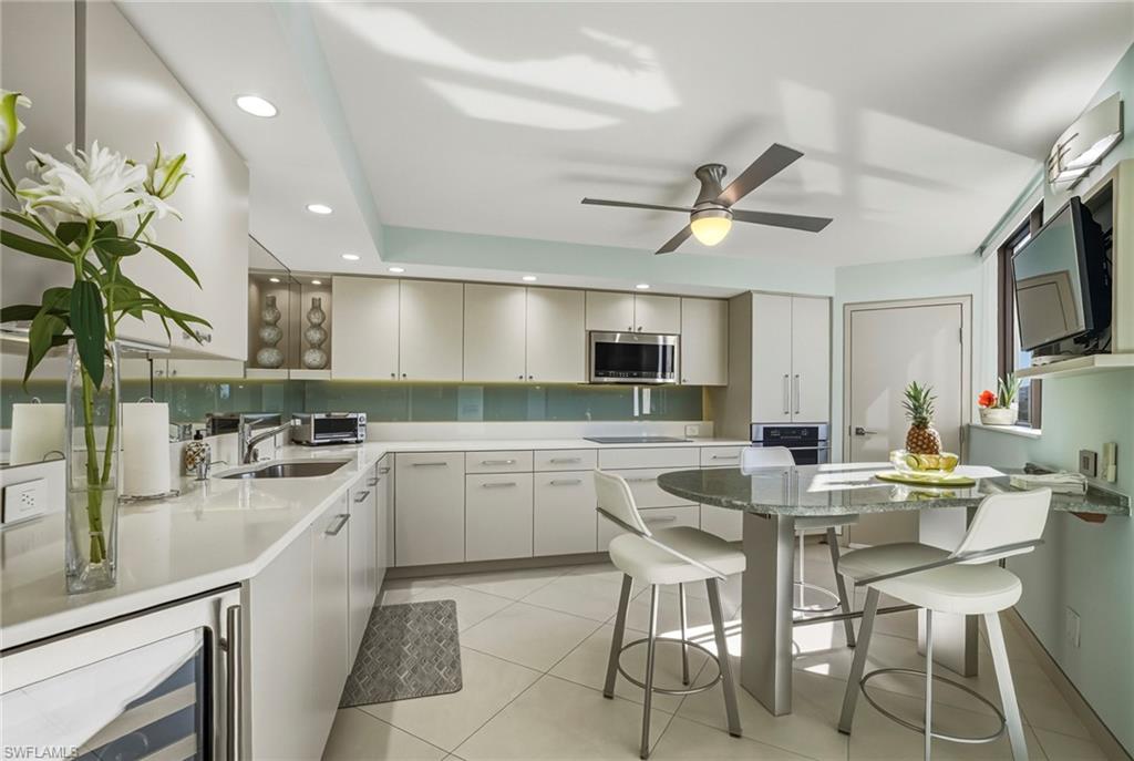 HERON AT PELICAN BAY - Residential