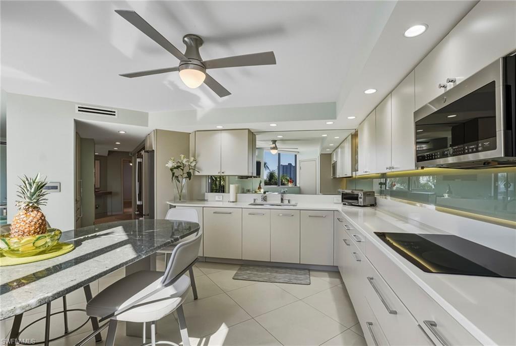 HERON AT PELICAN BAY - Residential