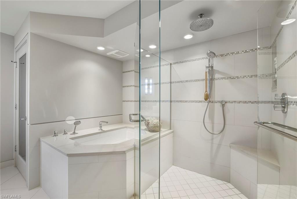 HERON AT PELICAN BAY - Residential