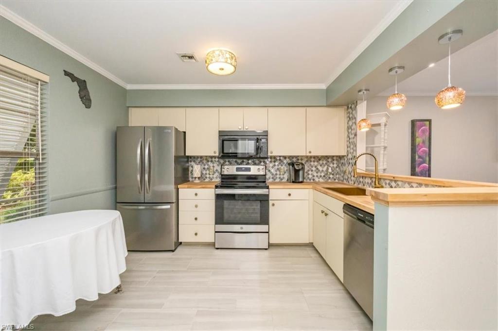 CYPRESS PLANTATIONS - Residential