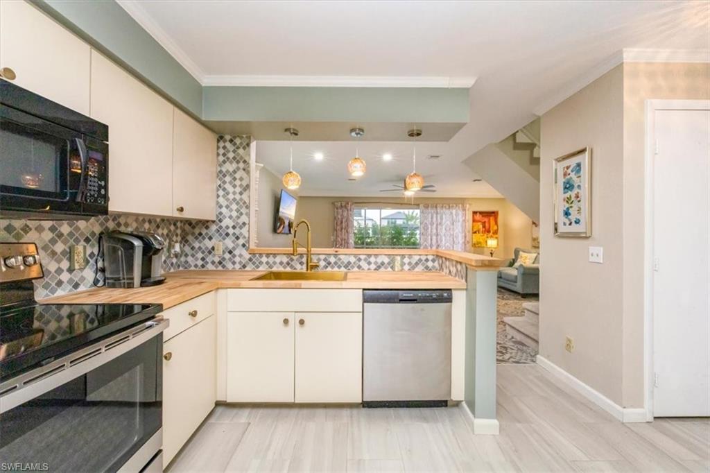 CYPRESS PLANTATIONS - Residential