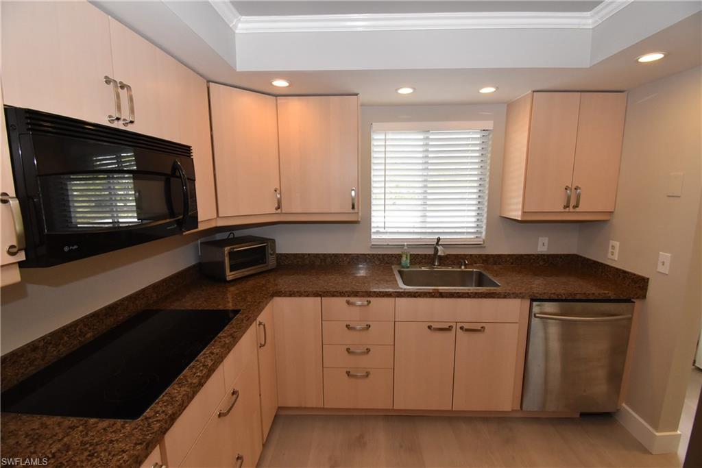 GOLF VIEW MANOR CONDO - Residential Lease