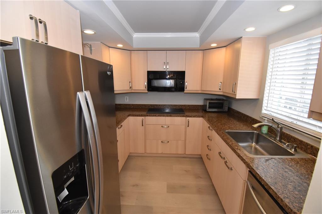 GOLF VIEW MANOR CONDO - Residential Lease