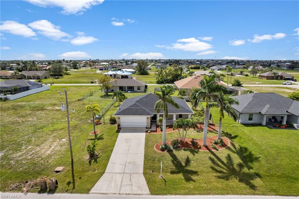 CAPE CORAL - Residential