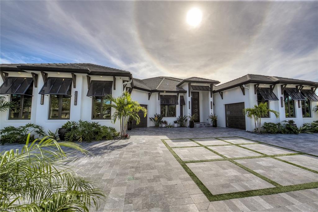 TOWN AND RIVER - Residential