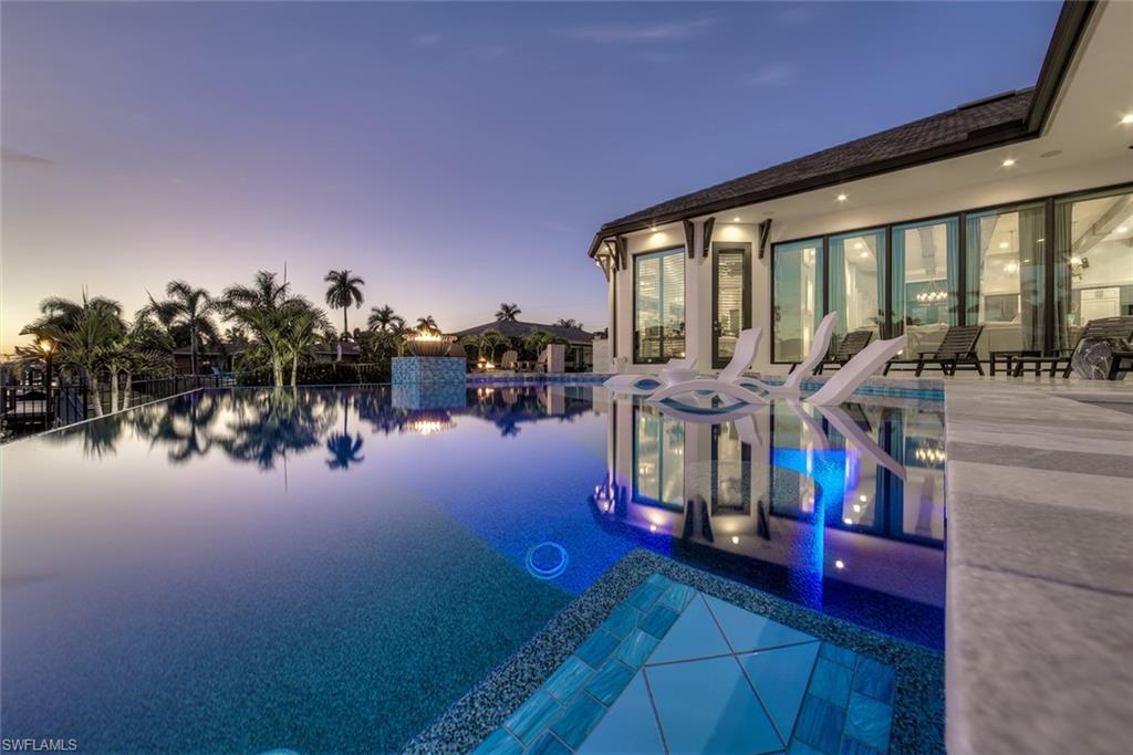 TOWN AND RIVER - Residential