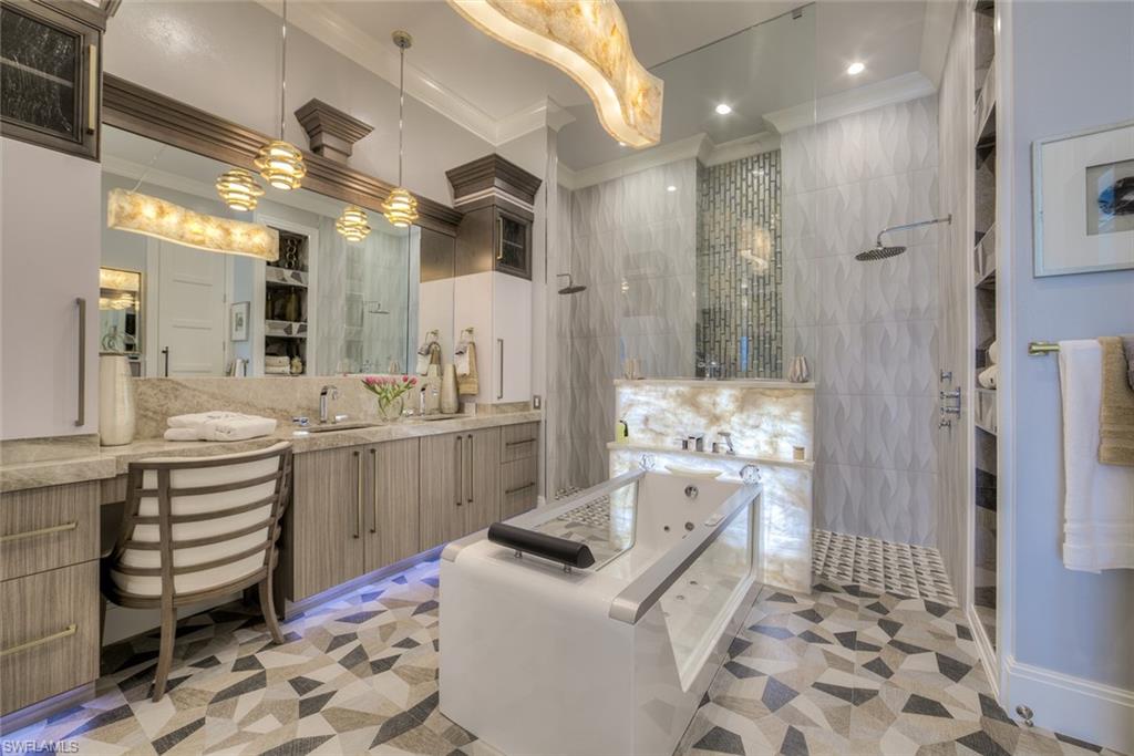 TOWN AND RIVER - Residential