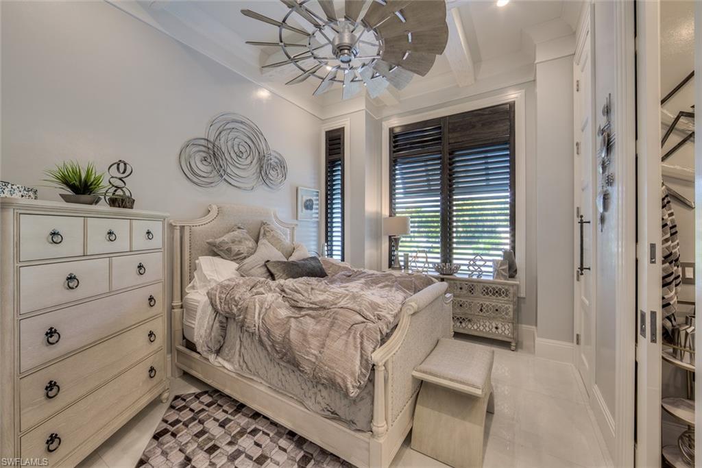 TOWN AND RIVER - Residential