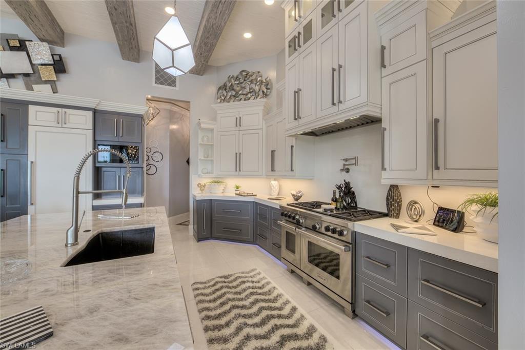 TOWN AND RIVER - Residential