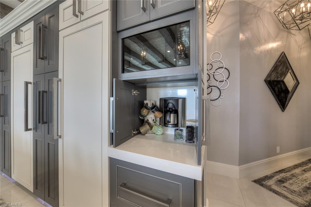 TOWN AND RIVER - Residential