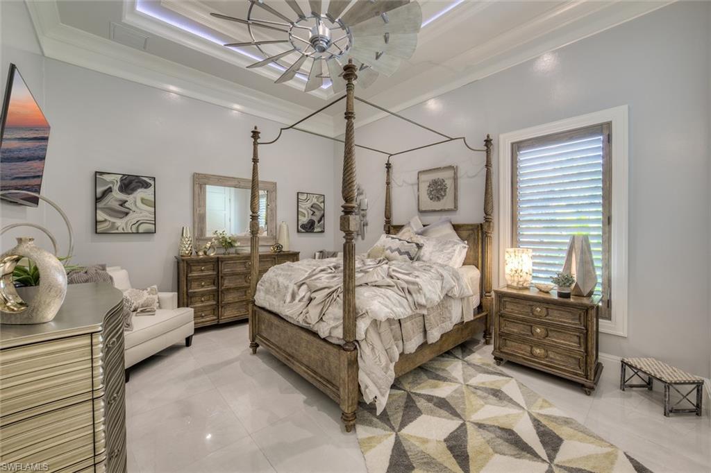 TOWN AND RIVER - Residential