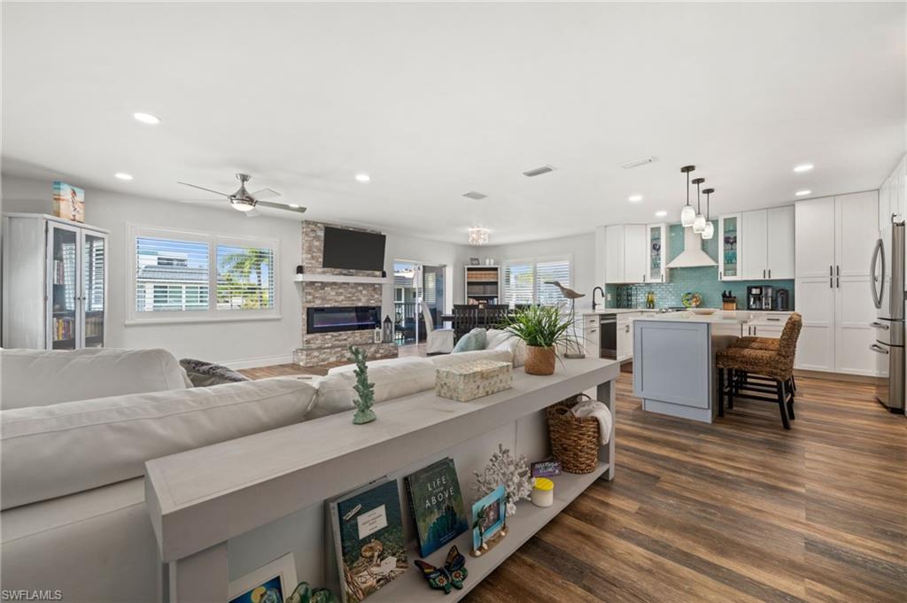 BAY HARBOR CLUB CONDO - Residential