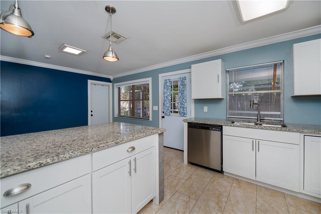 FORT MYERS SHORES - Residential