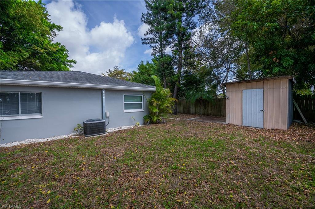 FORT MYERS SHORES - Residential