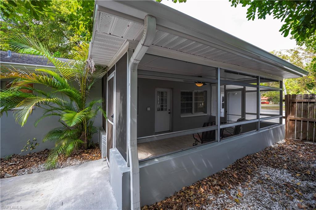 FORT MYERS SHORES - Residential