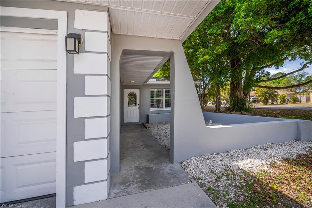FORT MYERS SHORES - Residential