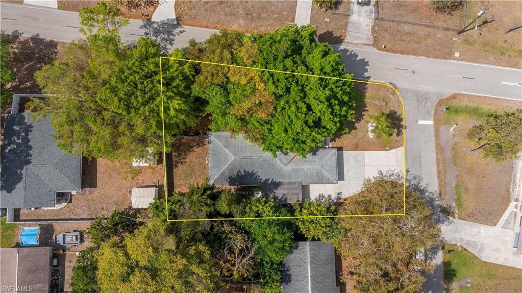 FORT MYERS SHORES - Residential