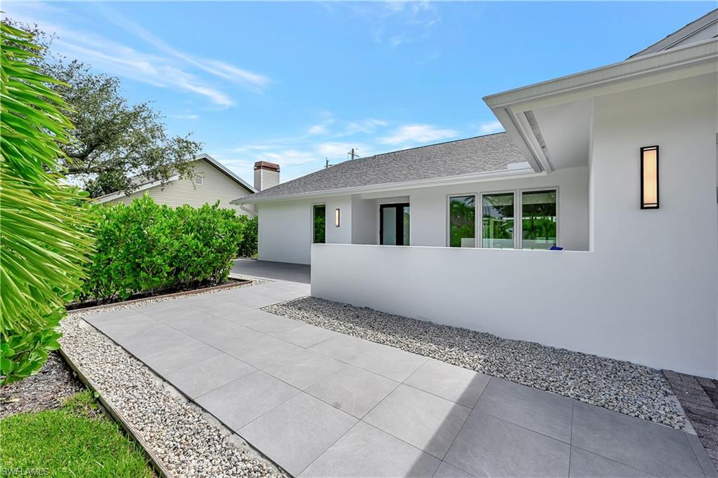 KINGS LAKE - Residential