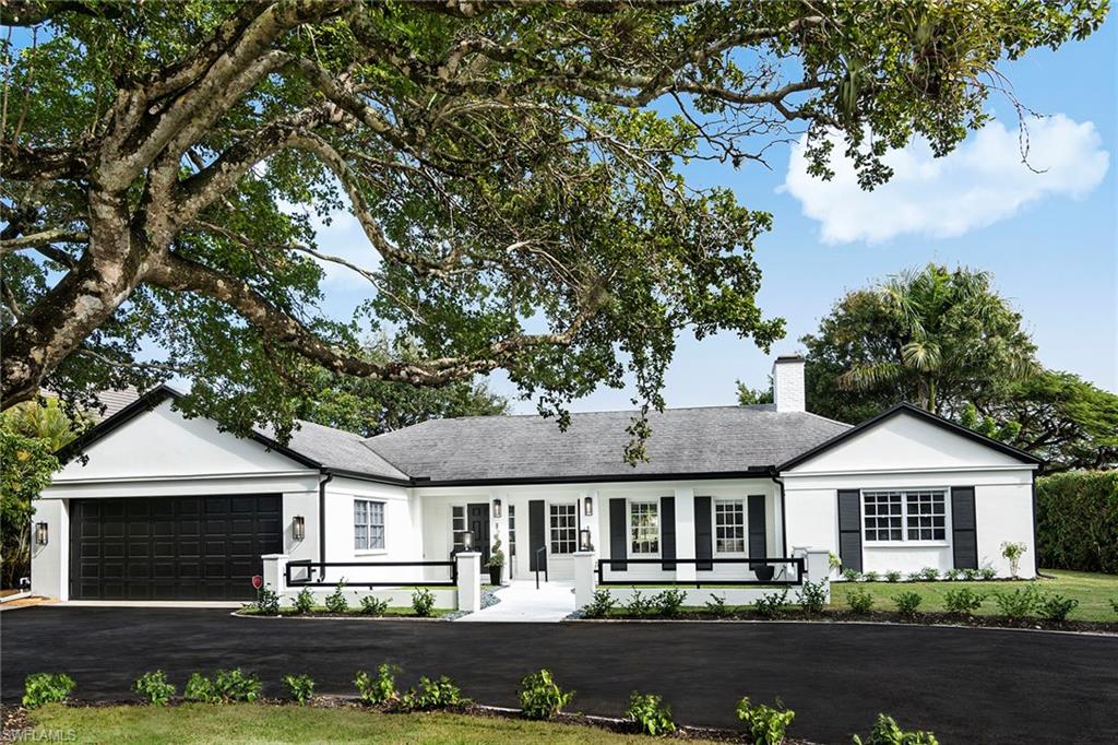 MOORINGS - Residential