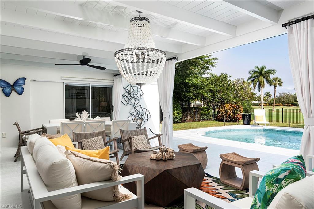 MOORINGS - Residential