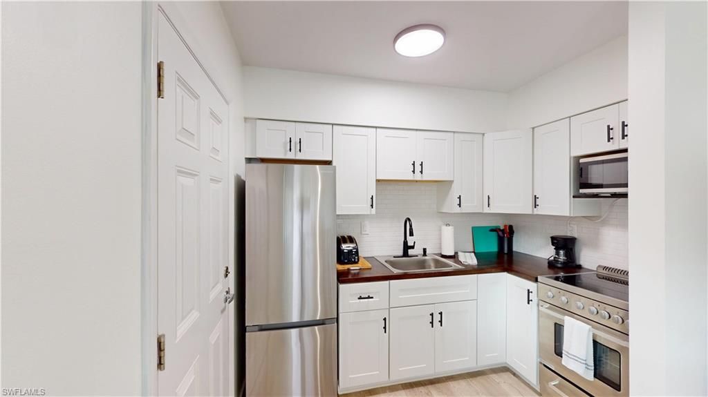 Photo of 190 N Collier BLVD #S5, MARCO ISLAND, FL 34145 (MLS # 225082900)