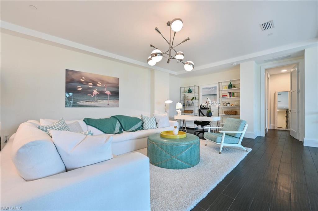 NAPLES SQUARE - Residential Lease